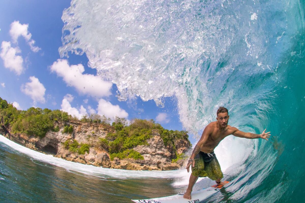 Trip Indonésia – a onda dos sonhos sempre! Surfista de Torres, Luy Arman, surfou ondas tubulares