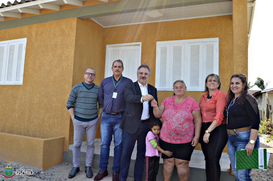 Habitação faz entrega de novas unidades habitacionais em Osório