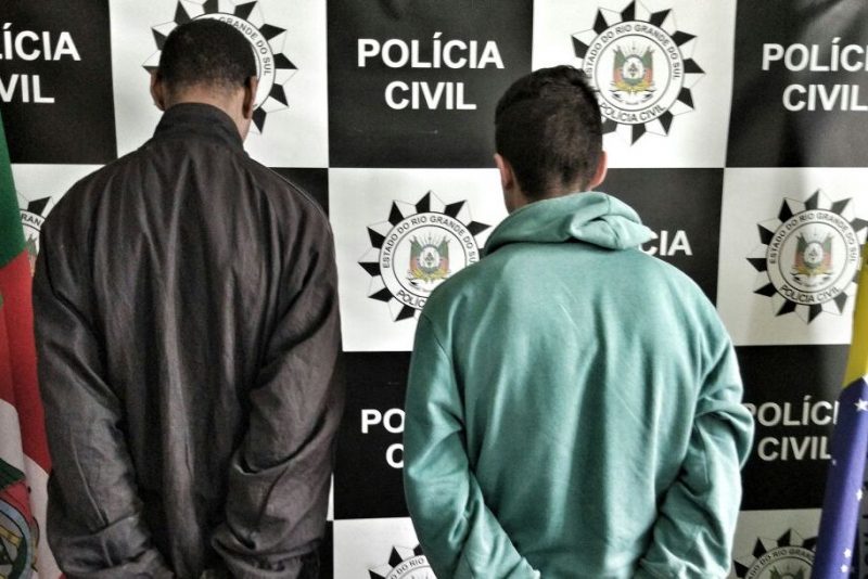 Polícia Civil prende homem por homicídio e outro por tráfico de drogas em Mostardas