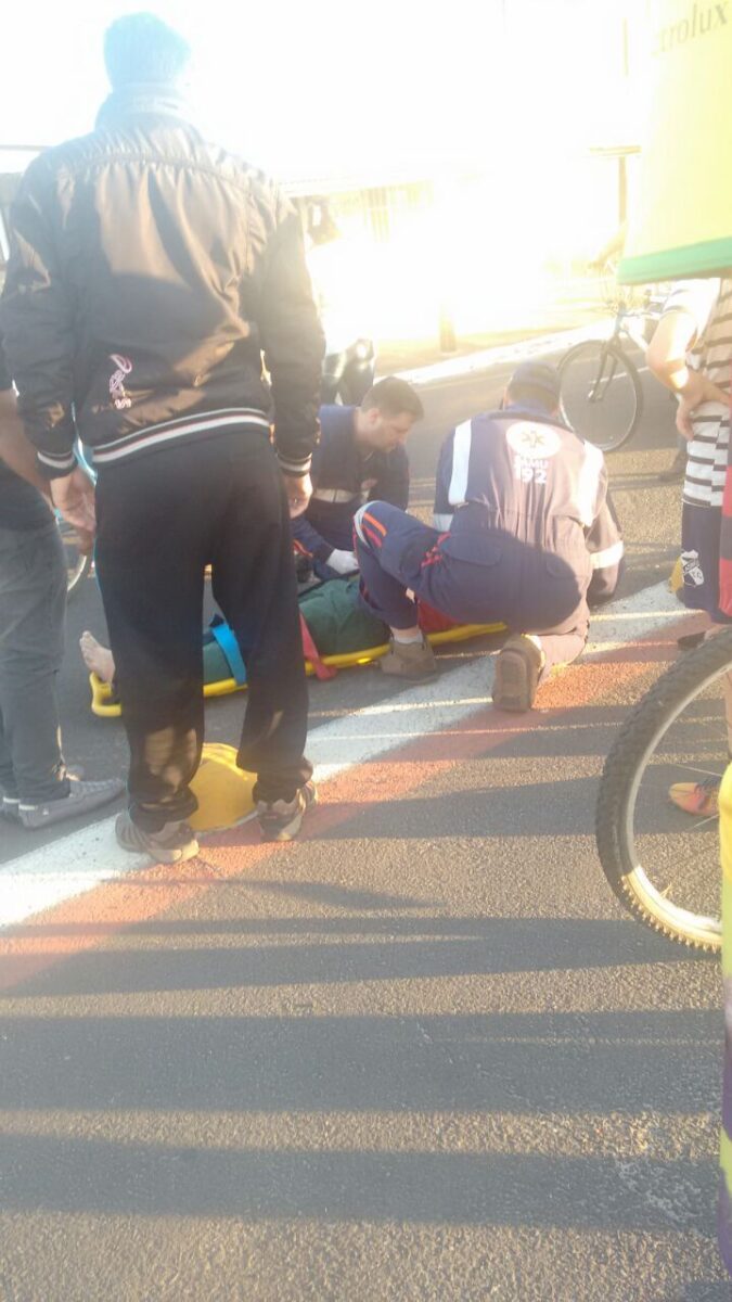 Osório: ciclista tem suspeita de fratura ao cair e bater em tachões