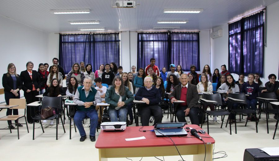 Santo Antônio da Patrulha lança curso de Assessoria de Comunicação para Escolas