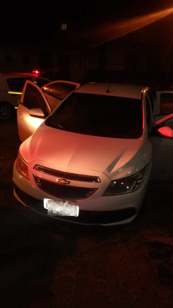 Carro roubado durante assalto em residência de Tramandaí é recuperado em Arroio do Sal
