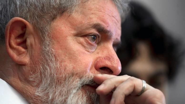 Desembargador do TRF-4 manda soltar Lula da prisão