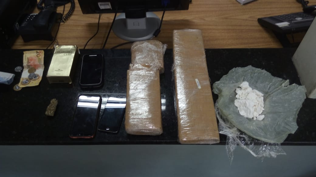 Duas pessoas são presas e mais de 2kg de maconha e cocaína apreendido em Osório