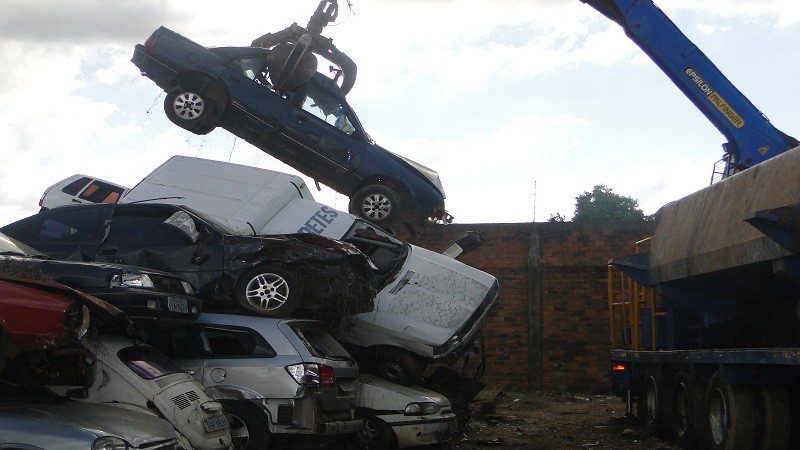 DetranRS recicla 240 sucatas de veículos em Santo Antônio da Patrulha
