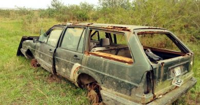 Carro roubado em Tramandaí é encontrado depenado em Osório