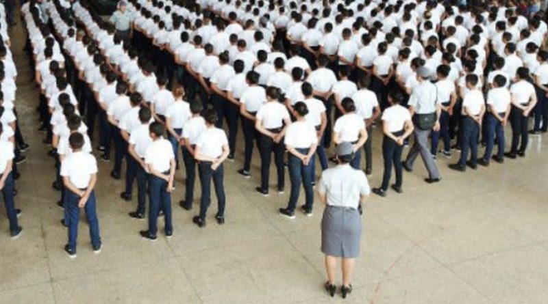MEC pretende implantar no país 108 escolas cívico-militares
