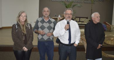 Prefeito de Osório Eduardo Abrahão anuncia vale-refeição e vale-transporte para contratados