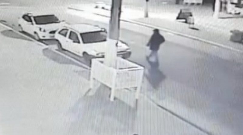 Câmera de vigilância flagra furto de veículo em Tramandaí (vídeo)