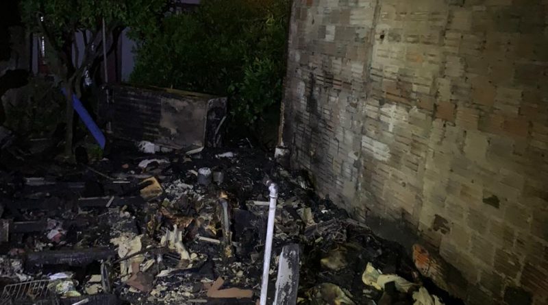 Homem mata pai e incendeia residência em Tramandaí