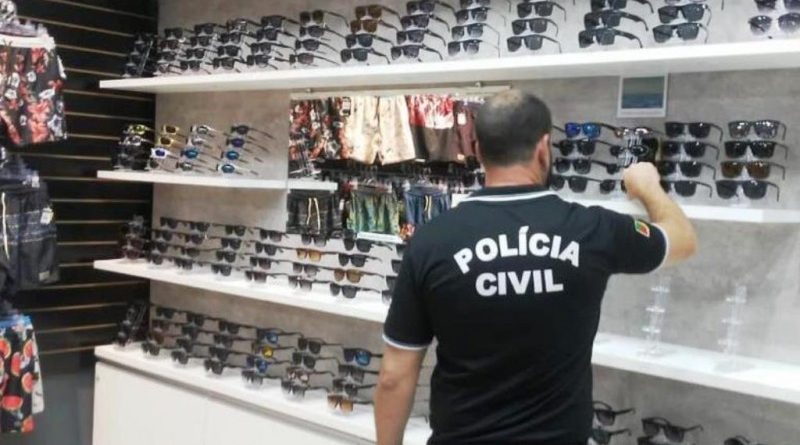 Operação apreende R$ 240 mil em óculos falsificados em Capão da Canoa