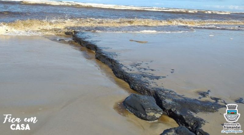 Prefeitura revela origem das manchas que surgiram na Beira-Mar de Tramandaí