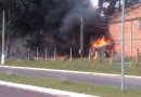Bombeiros controlam chamas em fábrica de Osório (vídeo)