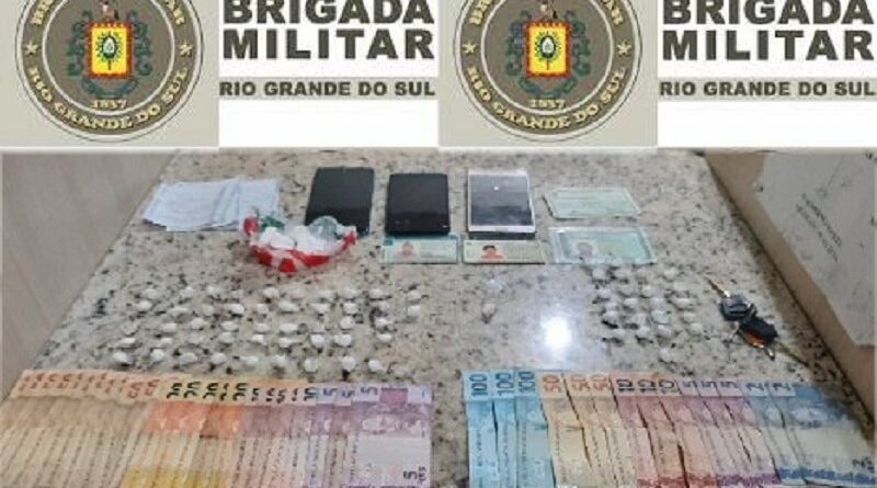 Trio é preso em tele-entrega de drogas em Santo Antônio da Patrulha