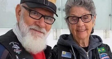 Morre idosa que queria dar volta ao mundo de motocicleta com marido