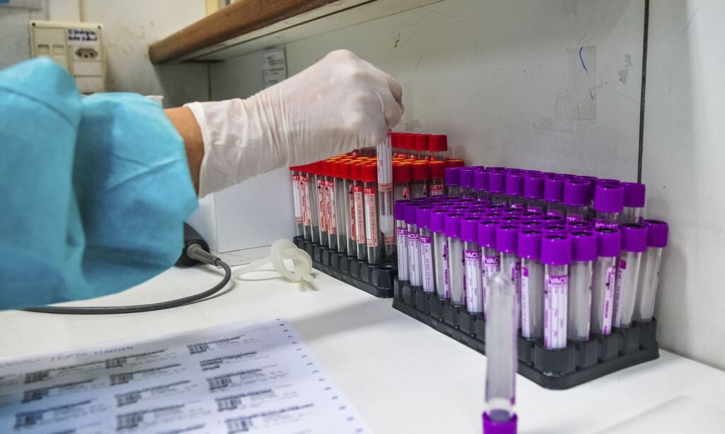 Litoral registra quatro novas mortes por coronavírus em boletim desta segunda