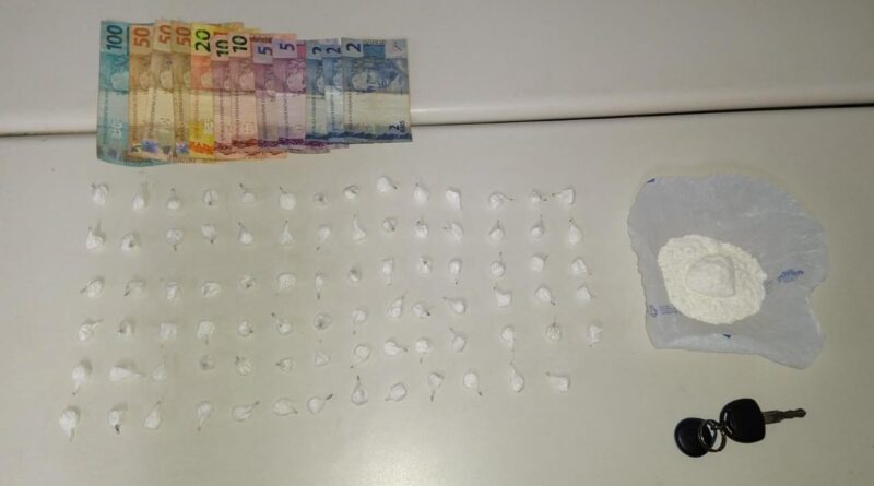 Motorista é preso com mais de 80 porções de cocaína em Tramandaí