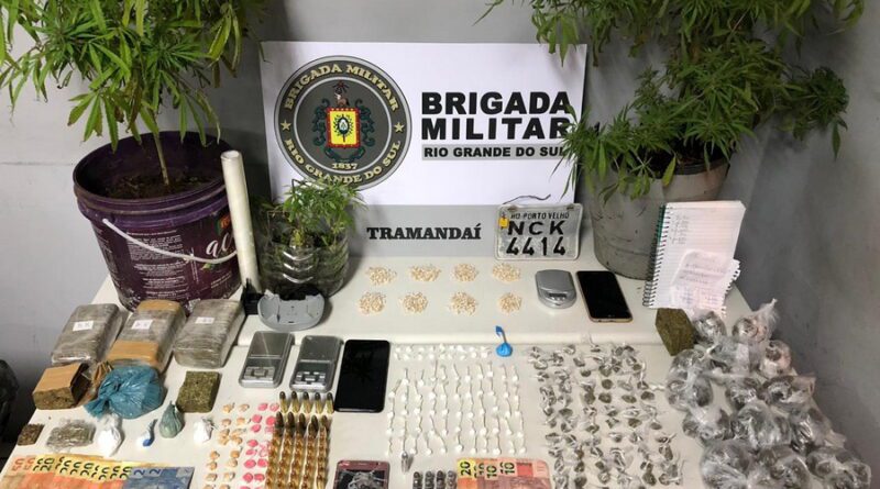 Criminosos são presos com grande quantidade de drogas e munições em Tramandaí