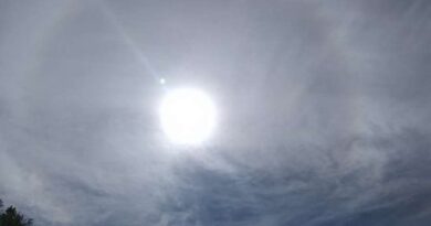 Fenômeno do Halo Solar encanta banhistas no litoral norte