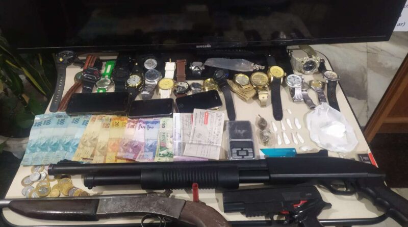 Motorista é preso por tráfico de drogas em Osório