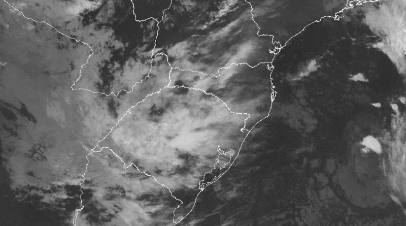 Ciclone atípico pode se formar na costa gaúcha, alerta Marinha