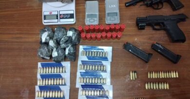 BM prende criminosos com armas e drogas em Mostardas