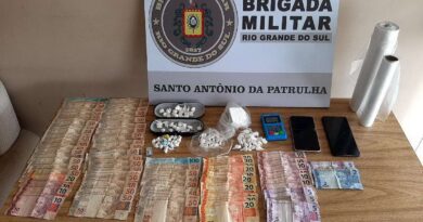 Denúncia leva a apreensão de mais de 100 porções de cocaína em Santo Antônio da Patrulha