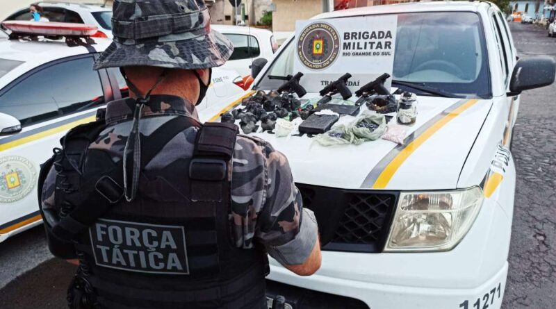 Criminosos são presos com armas e grande quantidade de drogas em Tramandaí