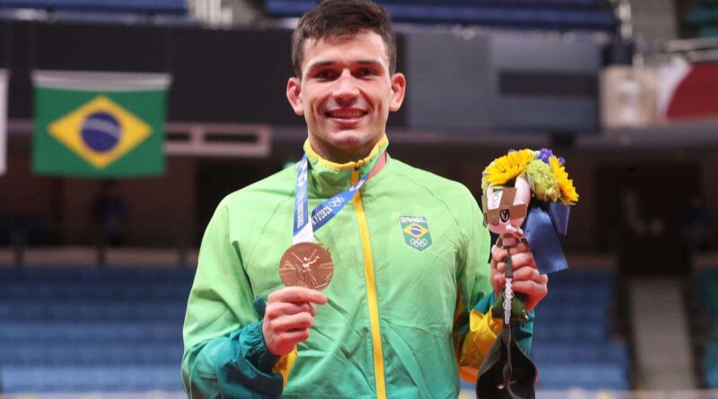 Gaúcho Daniel Cargnin fatura primeiro bronze do judô brasileiro na Olimpíada