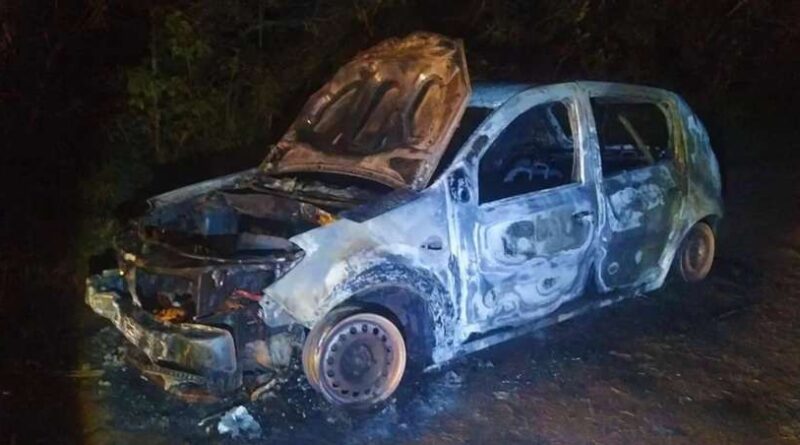 Motorista é morto e tem veículo incendiado em Capivari do Sul