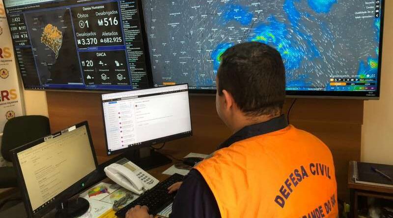 Defesa Civil do RS alerta para os efeitos da tempestade e divulga previsão da chegada da Yakecan