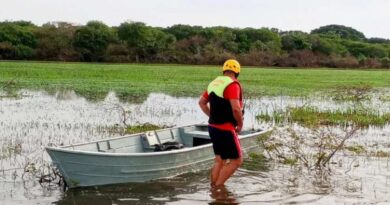 Bombeiros encontram pertences de desaparecido em lagoa de Palmares do Sul