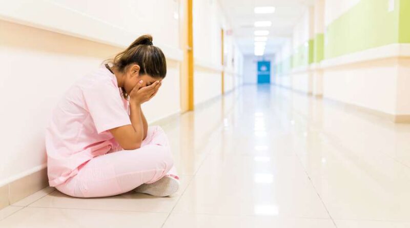 Por piso salarial, enfermeiros anunciam paralisação nacional
