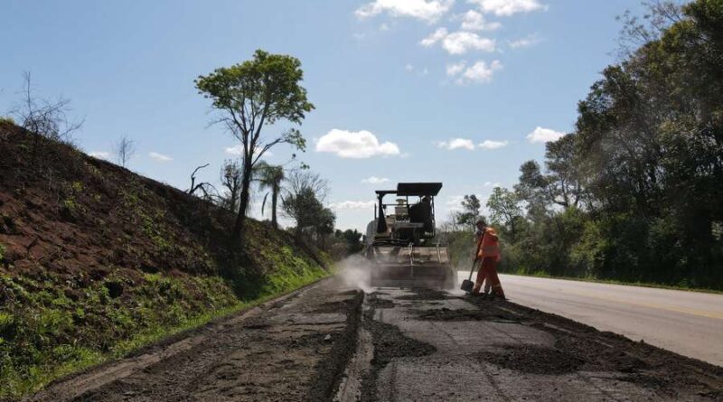 Feriado: obras e intervenções em rodovias alteram o trânsito nas rodovias de acesso ao Litoral