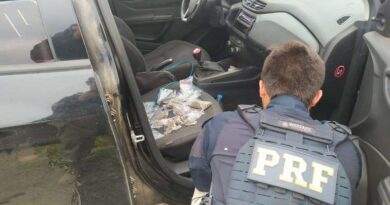 Motorista de aplicativo é preso com mix de diversas drogas fracionadas para a venda na Freeway