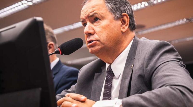 Alceu Moreira propõe zerar impostos federais para comércio, turismo e setor de eventos do RS