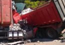 Osoriense morre em colisão envolvendo caminhões