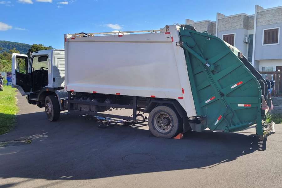 Divulgados horários de velório e sepultamento de mulher atropelada por caminhão de lixo em Osório