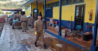 Escola perde praticamente tudo após água atingir 1,87 de altura em suas dependências em Caraá