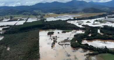RS anuncia R$ 2,5 mil para afetados do ciclone