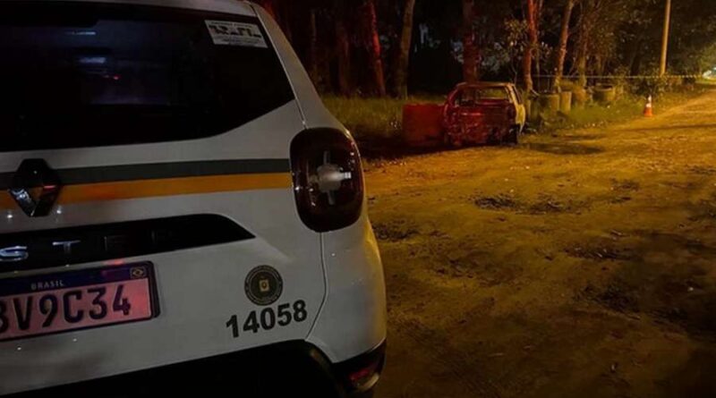 Corpo é encontrado em carro incendiado em Xangri-Lá