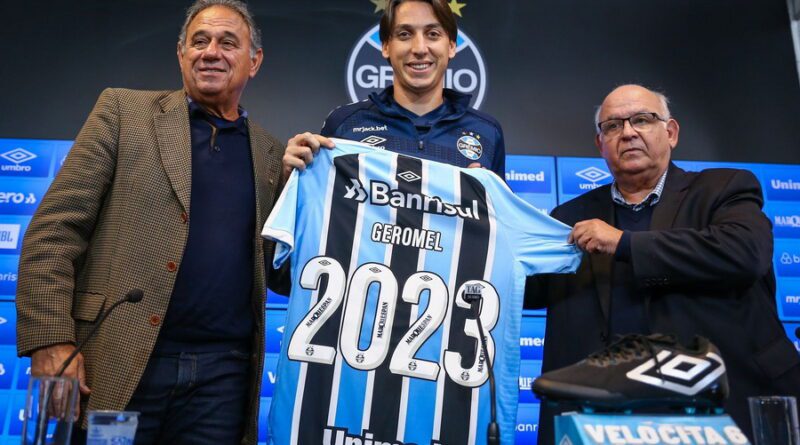 Grêmio: Geromel descarta diminuir salário milionário para renovar, diz jornalista