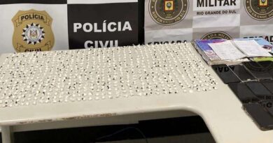 Operação no centro de Capão investigava prostituição e venda de drogas: mil buchas de cocaína apreendidas