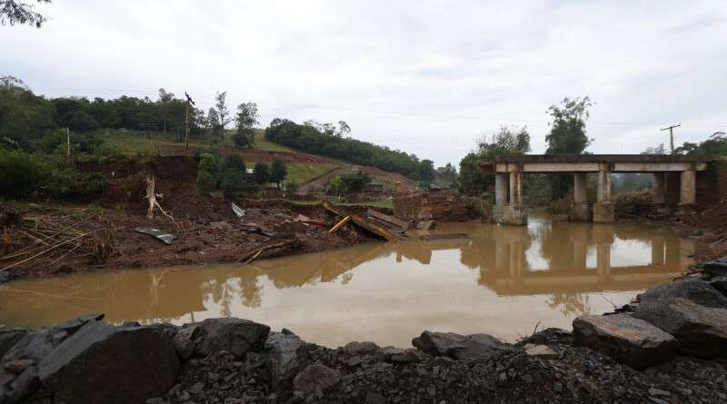 Nova ponte do Caraá deve finalmente sair após ser destruída pelo ciclone