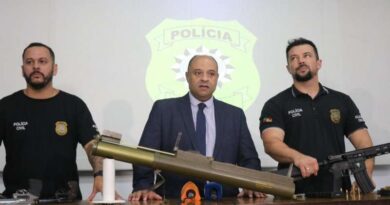 Arsenal do crime: operação da Polícia Civil apreende lança-foguetes e armas no RS