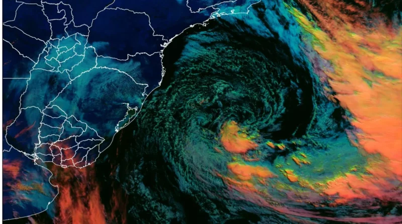 Ciclone Extratropical na costa do RS: veja onde está o sistema