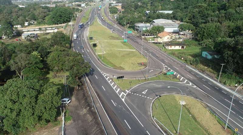 Litoral: operação de içamento de vigas altera trânsito na BR-101 a partir de hoje