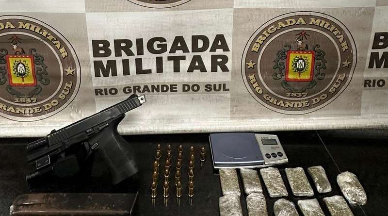 Capão da Canoa: suspeito de tráfico é detido com pistola e porções de maconha