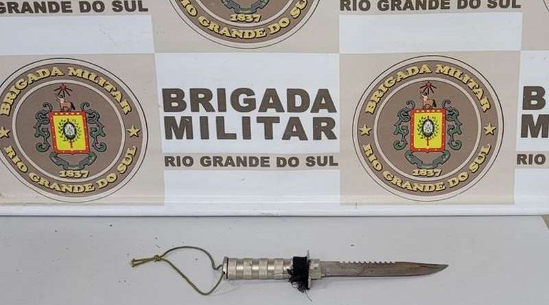 Motorista embriagado provoca engavetamento e ataca homem com facão na RS-040