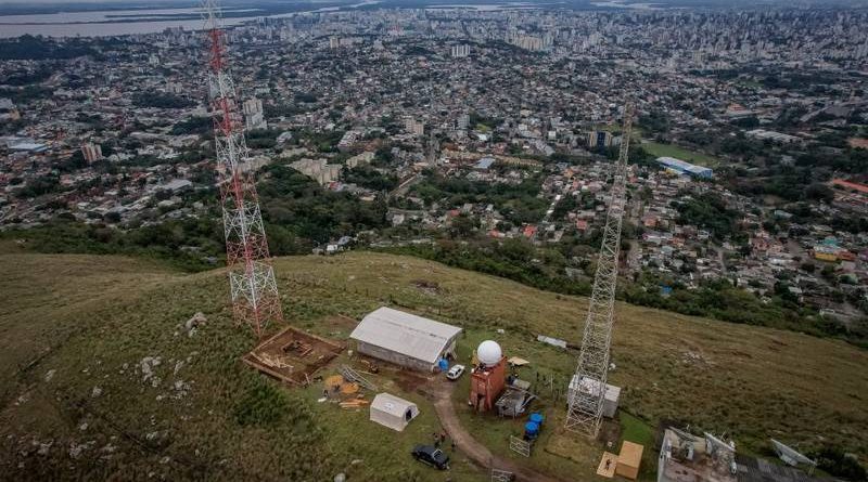 Novo radar traz tecnologia para prever tempestades e tornados no RS